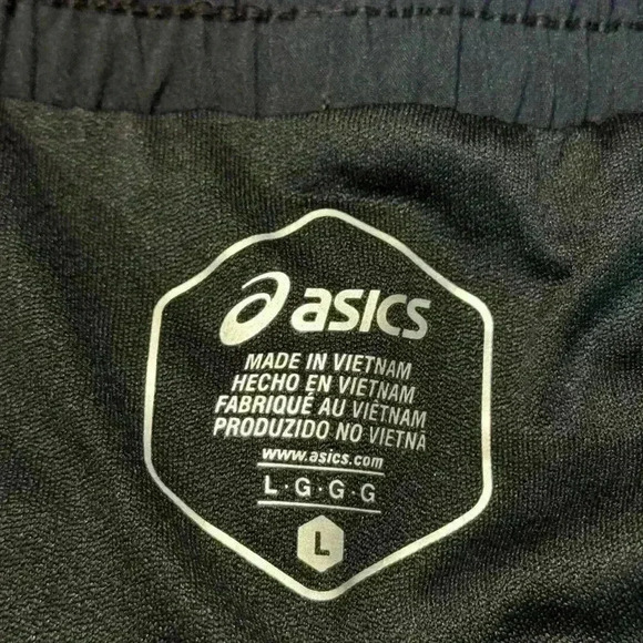 ASICS black running shorts with liner new with tags woman’s large - Picture 3 of 6